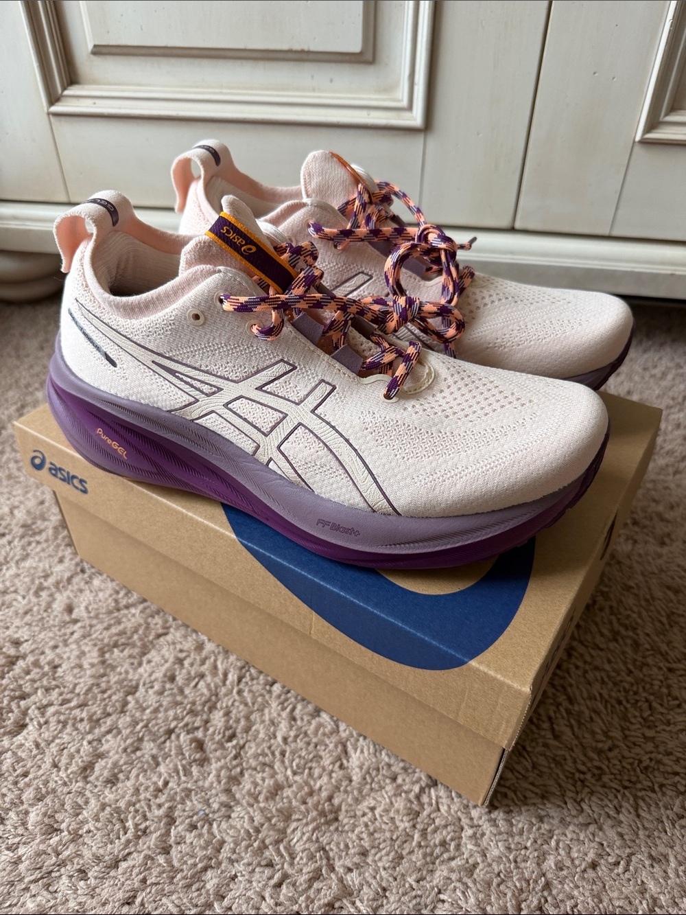 ASICS Women’s Gel-Nimbus 26 Trail Running Shoes - Picture 11 of 13